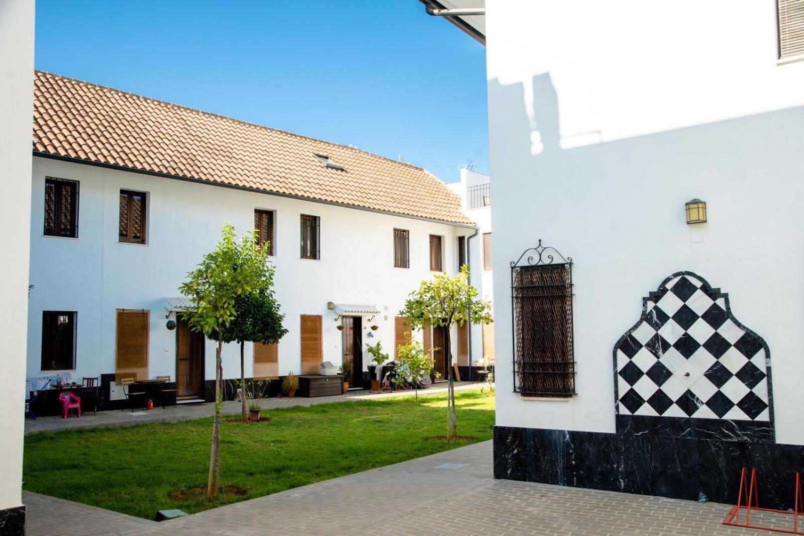 Los Patios De San Lorenzo Con Parking Kordoba Bagian luar foto